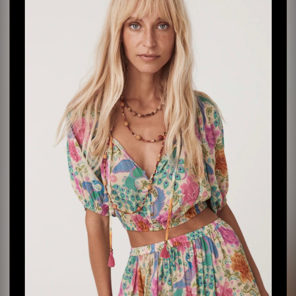 BOHEME Cropped Blouse